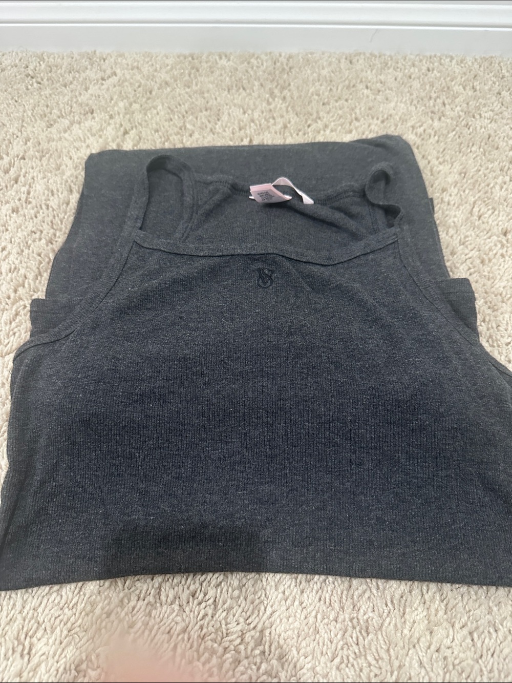 VS Grey Ribbed Lounge set